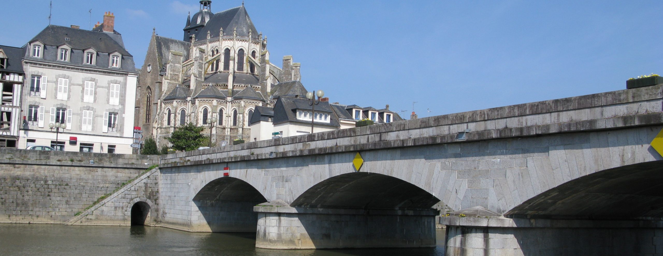 Mayenne_-_Pont_Notre-Dame